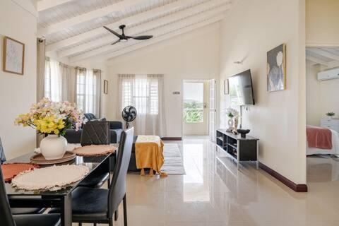 Casa de Férias Bellarose At Colbeck ,gated With Pool, Stylishly Modern *